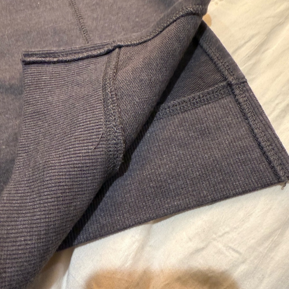 Wildfox Statement Sweatshirt Size XL NWT Gray - Picture 5 of 9